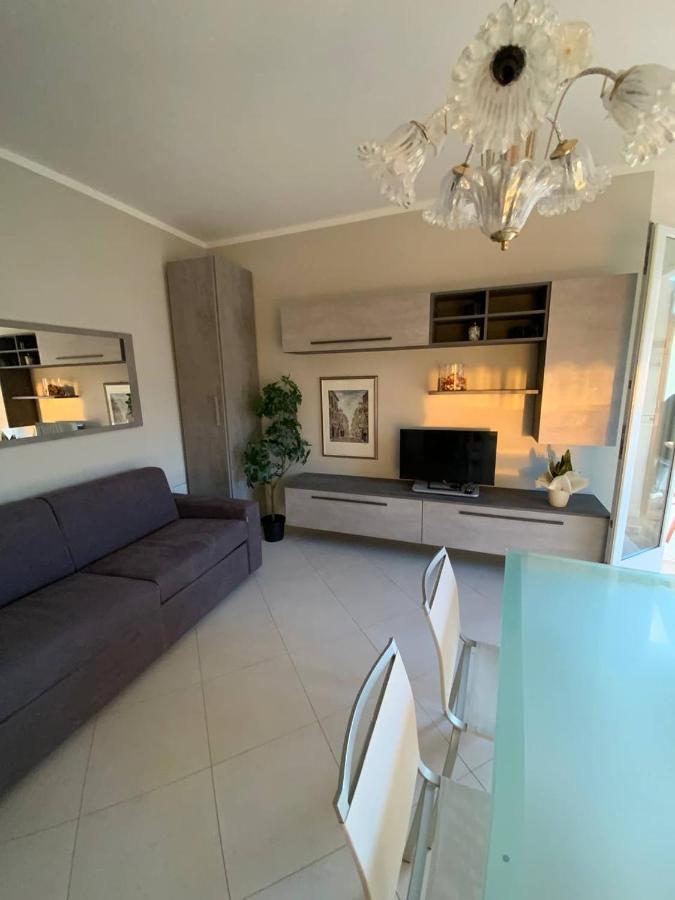 ברדולינו Elena Apartment - View Lake - Private Garage מראה חיצוני תמונה